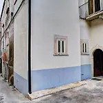 Donna Elena