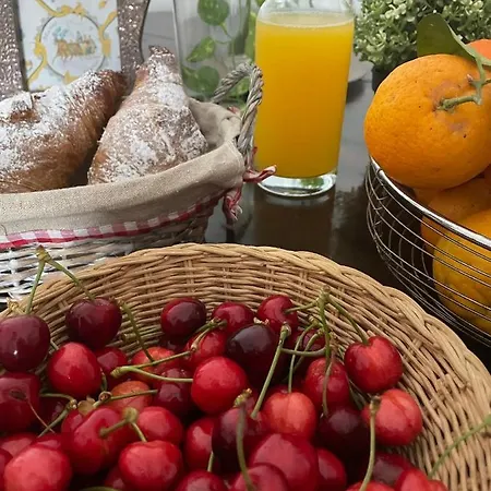 Donna Elena Vico Del Gargano