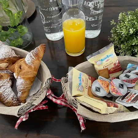 Donna Elena فندق مبيت وإفطار فيكو دل غراغانو