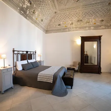 Donna Elena فندق مبيت وإفطار