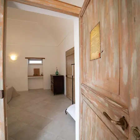 Donna Elena فندق مبيت وإفطار 3*