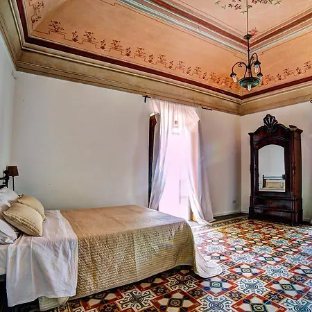 Donna Elena Vico Del Gargano