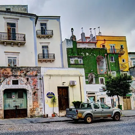 فندق مبيت وإفطار Donna Elena 3*