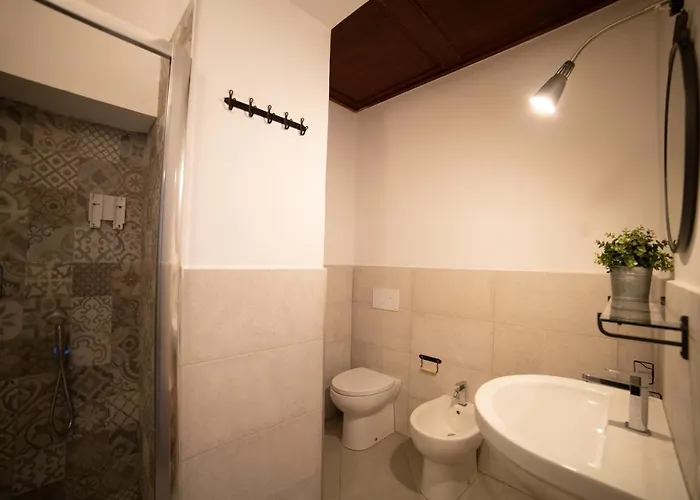 Donna Elena Bed & Breakfast 3*